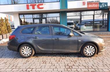 Универсал Opel Astra 2014 в Львове