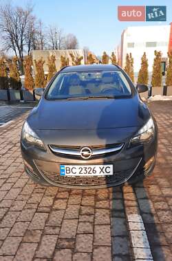 Универсал Opel Astra 2014 в Львове