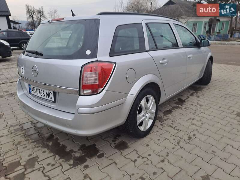 Универсал Opel Astra 2009 в Виннице