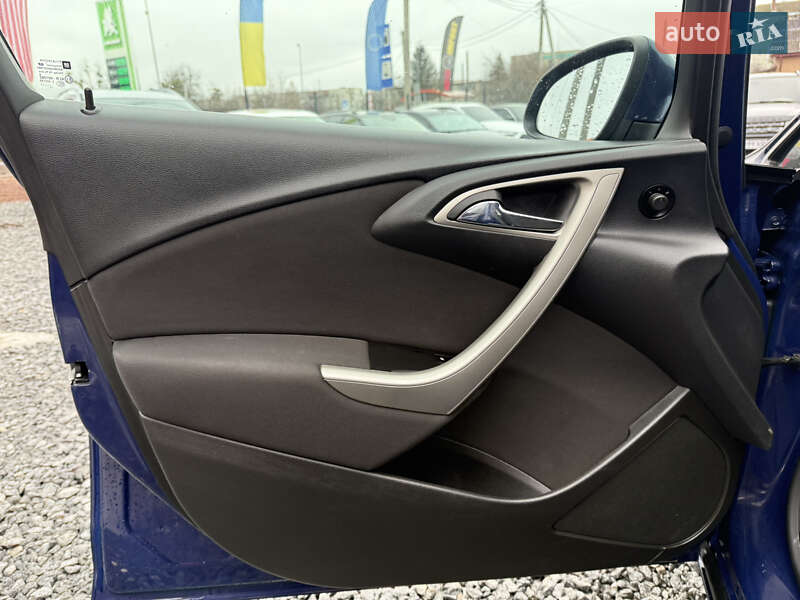 Универсал Opel Astra 2011 в Стрые фото 12 Универсал Opel Astra 2011 в Стрые