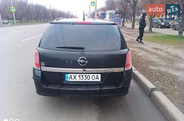 Універсал Opel Astra 2006 в Харкові