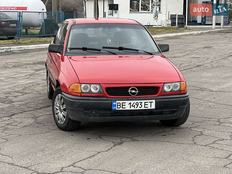 Седан Opel Astra 1993 в Миколаєві фото 2 Седан Opel Astra 1993 в Миколаєві