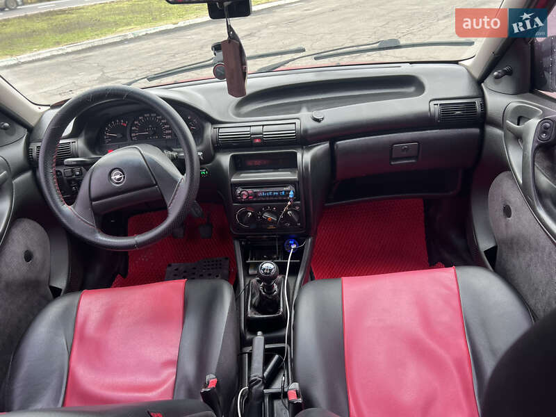 Седан Opel Astra 1993 в Миколаєві фото 7 Седан Opel Astra 1993 в Миколаєві