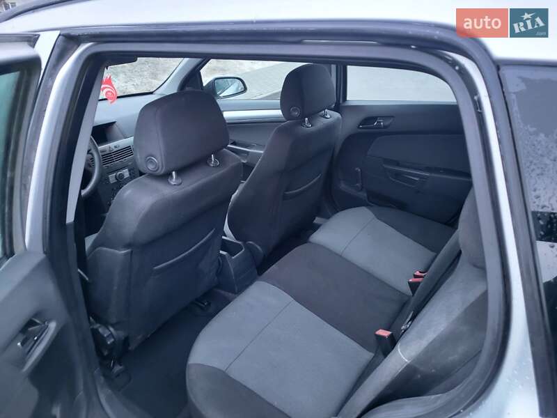Универсал Opel Astra 2006 в Луцке фото 10 Универсал Opel Astra 2006 в Луцке