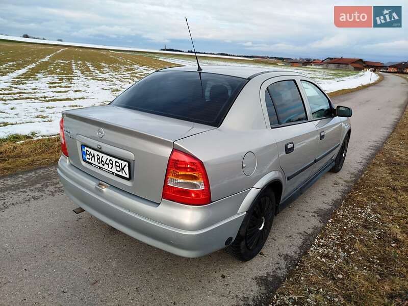 Седан Opel Astra 2007 в Бурині