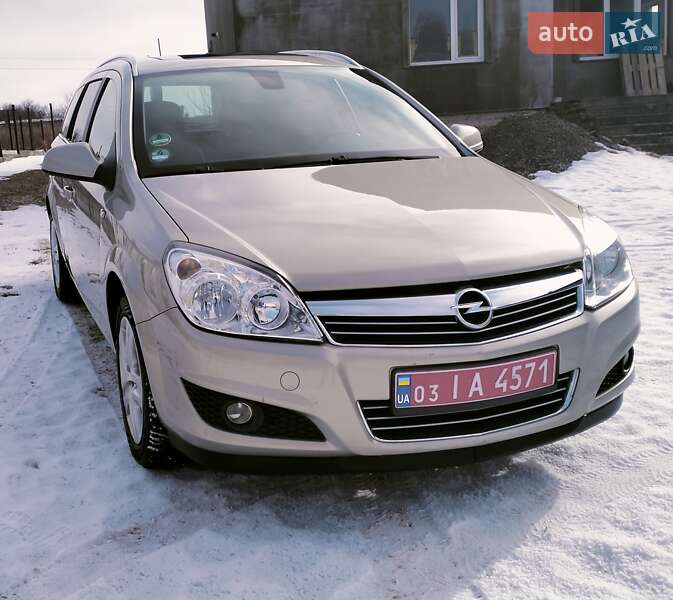 Универсал Opel Astra 2009 в Луцке фото Универсал Opel Astra 2009 в Луцке