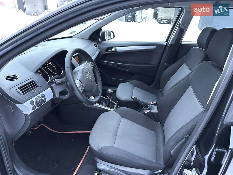 Універсал Opel Astra 2006 в Києві