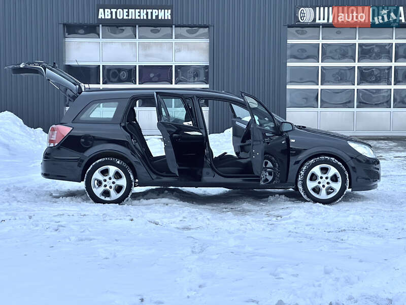 Універсал Opel Astra 2006 в Києві