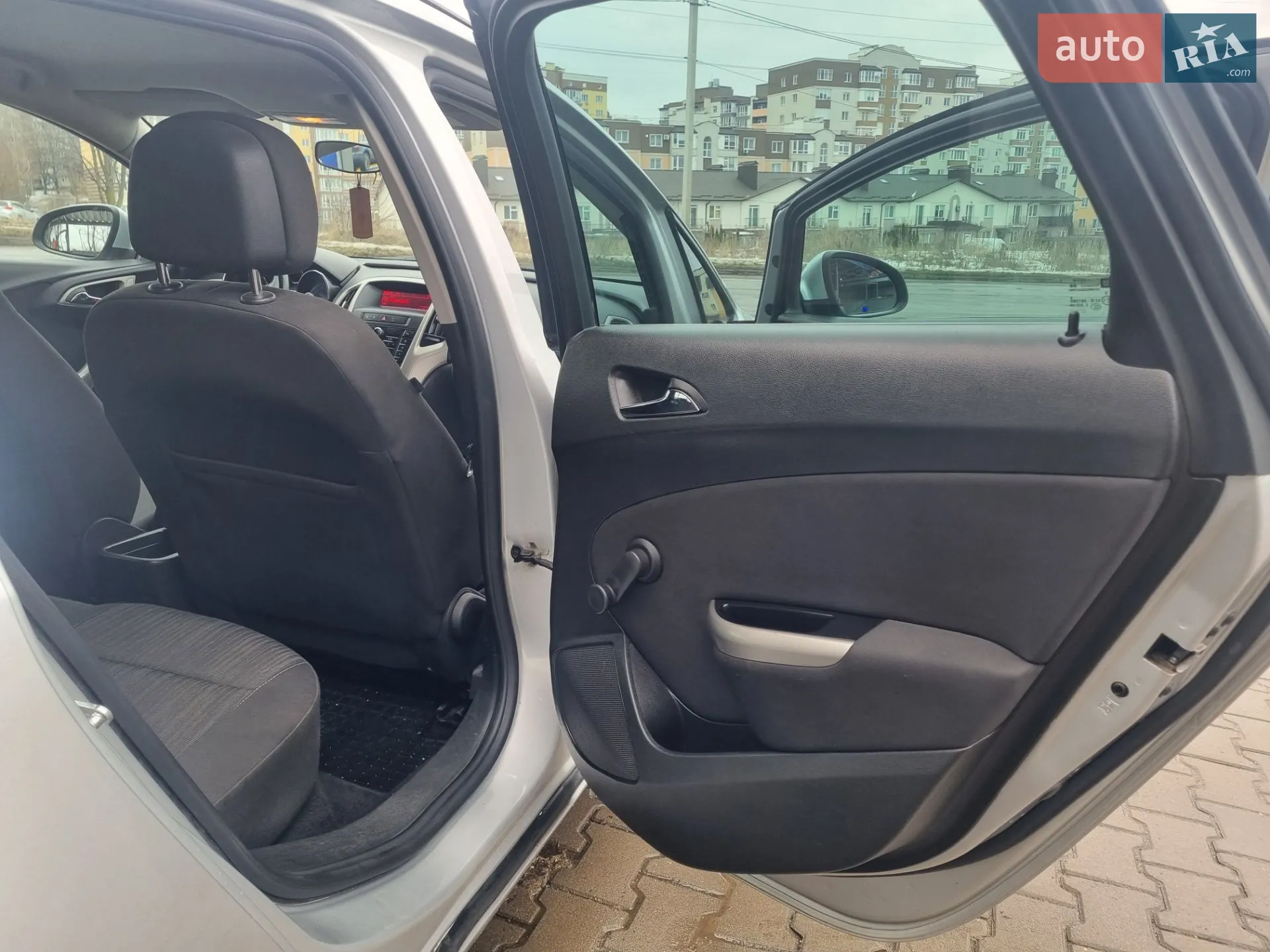 2011 Opel Astra - мініатюра 11