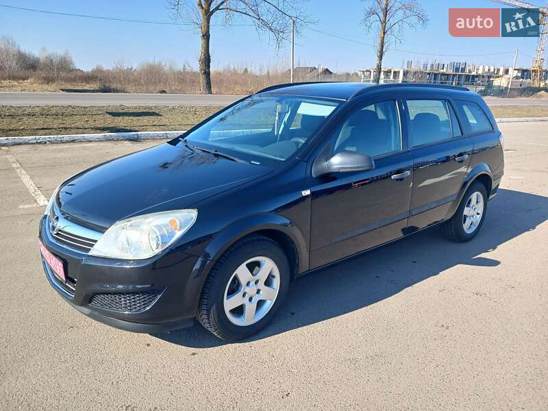 Универсал Opel Astra 2009 в Луцке