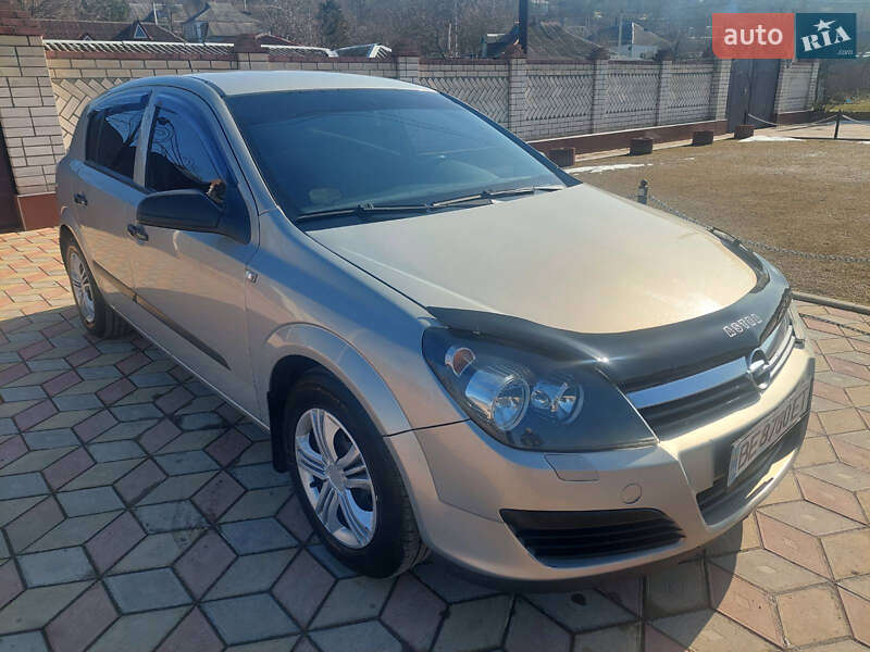 Хетчбек Opel Astra 2006 в Миколаєві