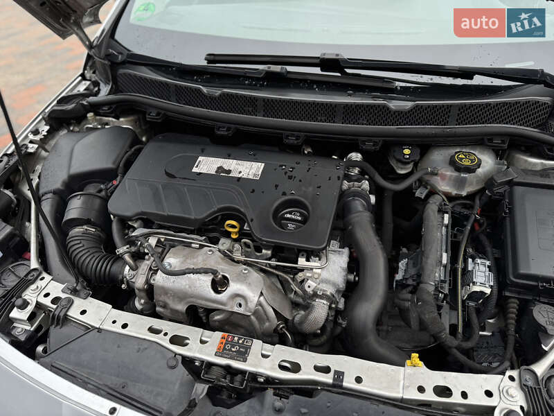 Универсал Opel Astra 2018 в Ивано-Франковске