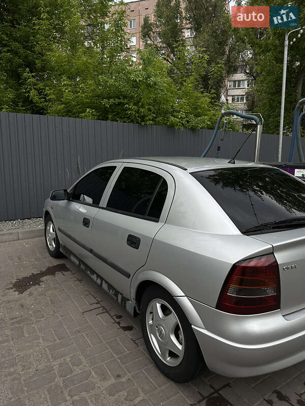 Хэтчбек Opel Astra 1998 в Днепре