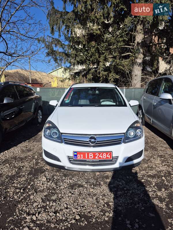 Універсал Opel Astra 2007 в Луцьку