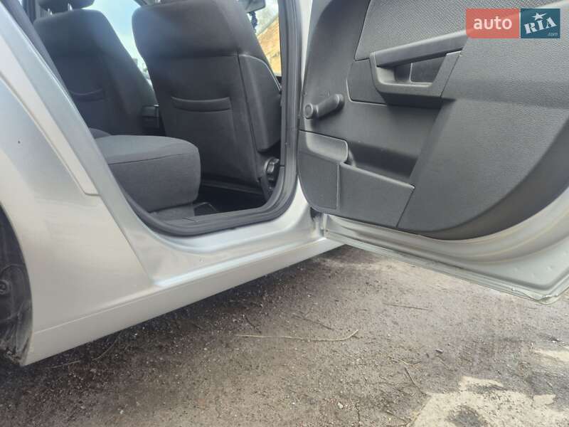 Універсал Opel Astra 2006 в Нововолинську