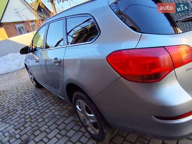 Универсал Opel Astra 2011 в Бердичеве фото 6 Универсал Opel Astra 2011 в Бердичеве