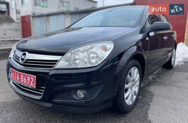 Хэтчбек Opel Astra 2008 в Черкассах