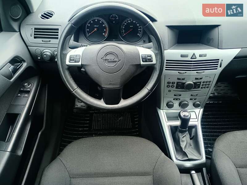 Хэтчбек Opel Astra 2009 в Харькове