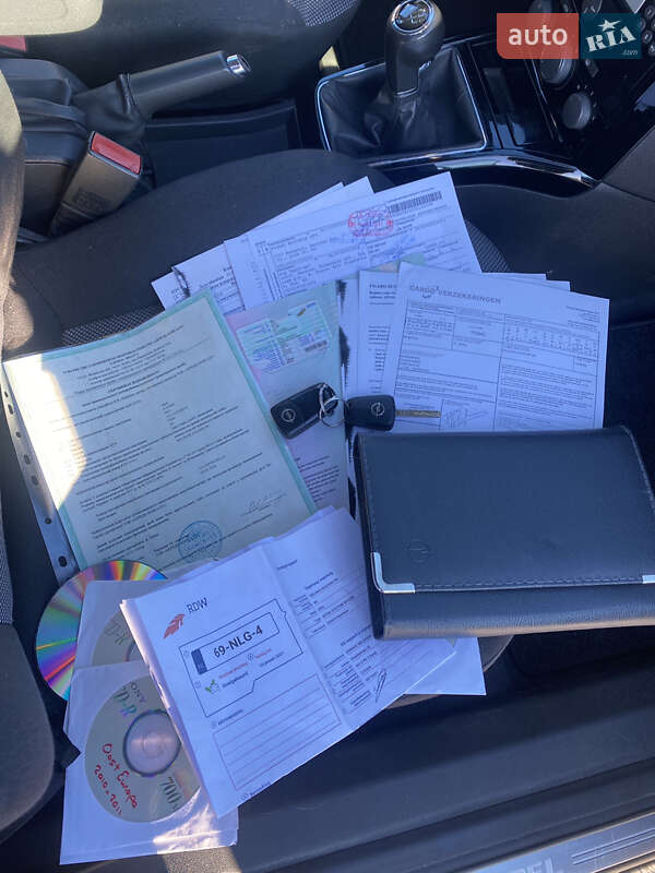 Універсал Opel Astra 2010 в Рівному фото 21 Універсал Opel Astra 2010 в Рівному