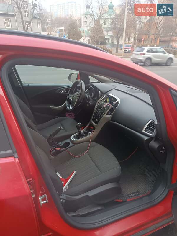 Універсал Opel Astra 2011 в Києві фото 7 Універсал Opel Astra 2011 в Києві