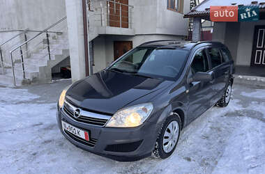 Универсал Opel Astra 2009 в Кременце