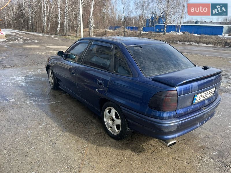Седан Opel Astra 1996 в Богуславе фото 5 Седан Opel Astra 1996 в Богуславе
