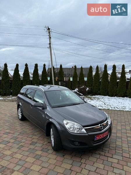 Универсал Opel Astra 2009 в Брошневе