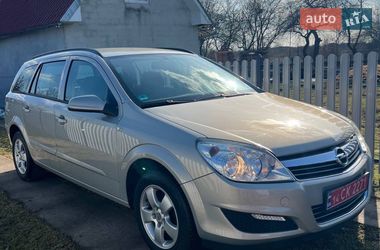Универсал Opel Astra 2009 в Калуше