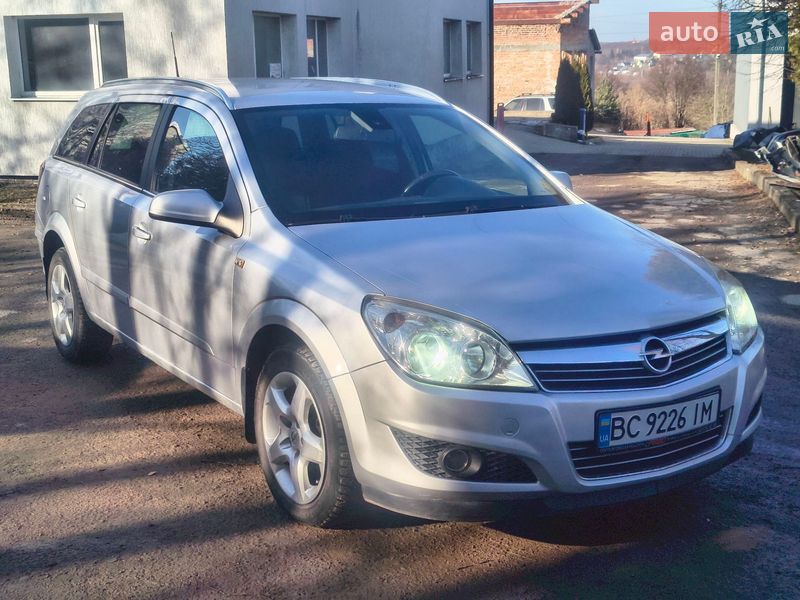 Универсал Opel Astra 2007 в Львове