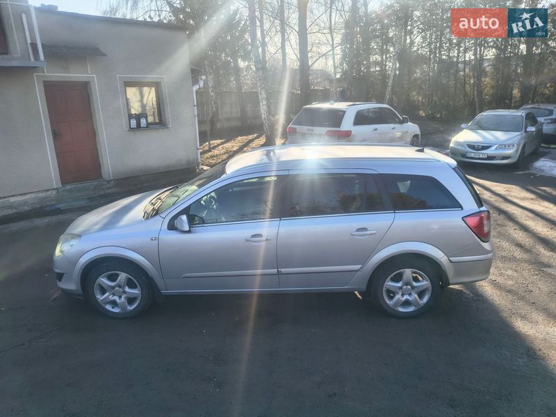 Универсал Opel Astra 2007 в Львове