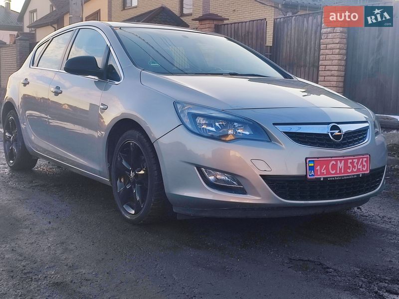 Хэтчбек Opel Astra 2009 в Виннице