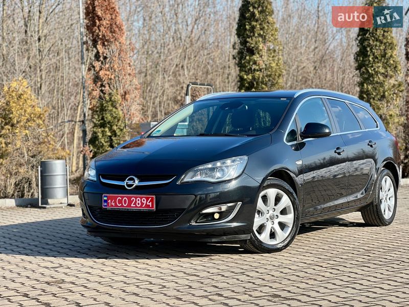 Универсал Opel Astra 2014 в Ивано-Франковске