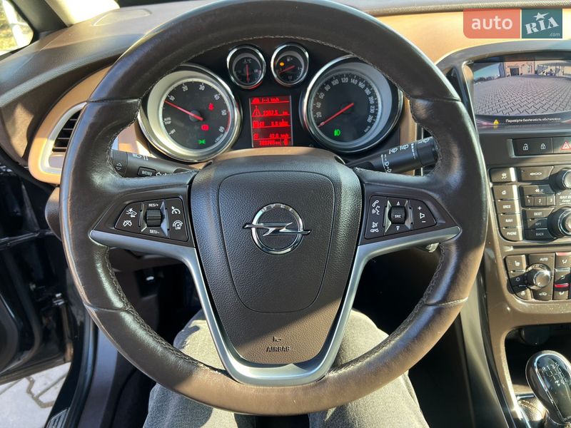 Универсал Opel Astra 2014 в Ивано-Франковске