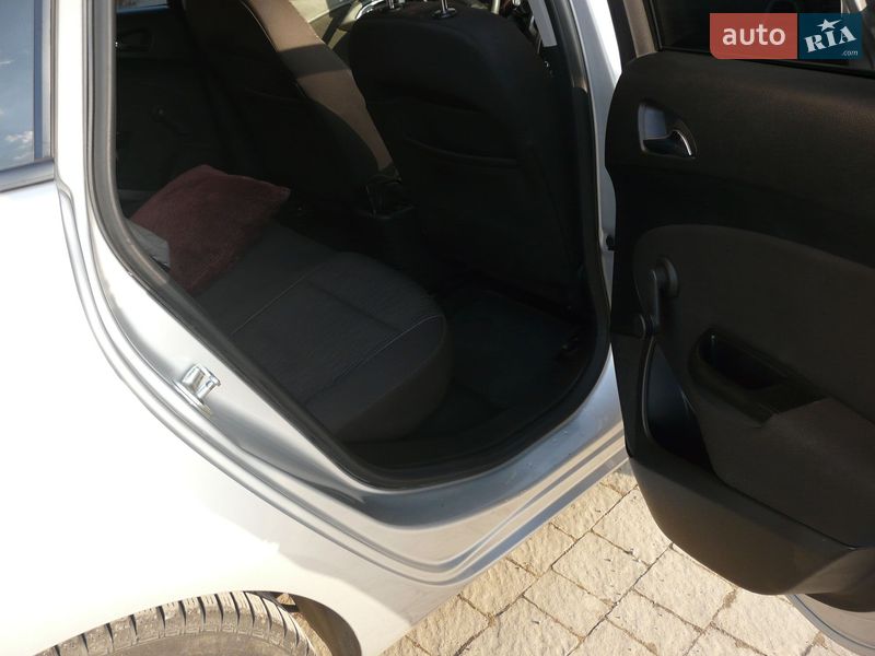 Универсал Opel Astra 2014 в Ивано-Франковске