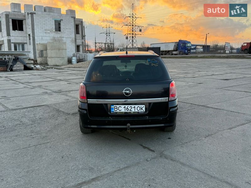 Универсал Opel Astra 2006 в Одессе