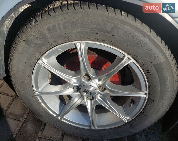 Седан Opel Astra 2004 в Горишних Плавнях