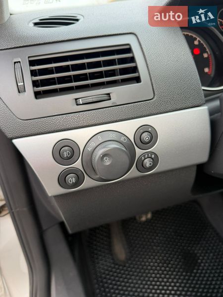 Универсал Opel Astra 2010 в Полтаве