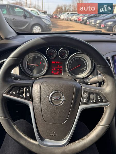 Универсал Opel Astra 2013 в Луцке