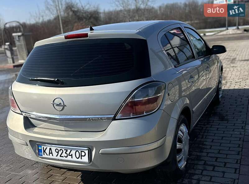 Opel Astra 2008