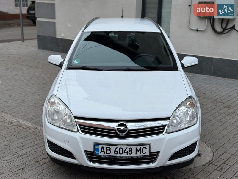 Универсал Opel Astra 2007 в Могилев-Подольске