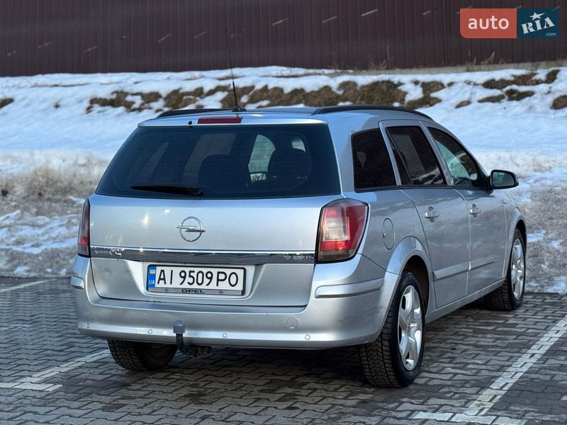 Універсал Opel Astra 2008 в Тернополі