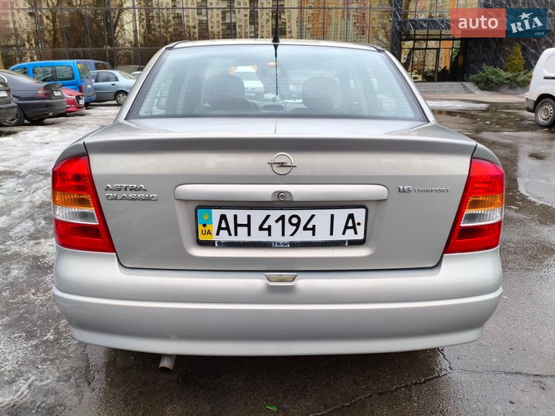 Седан Opel Astra 2009 в Киеве