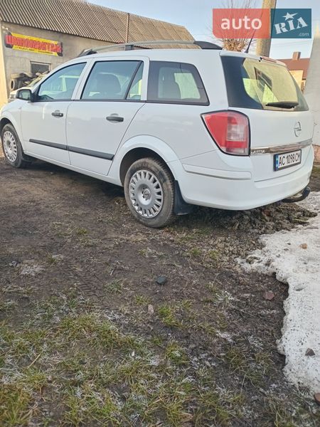 Универсал Opel Astra 2008 в Рожище