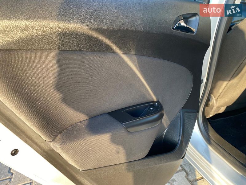 Универсал Opel Astra 2013 в Тернополе