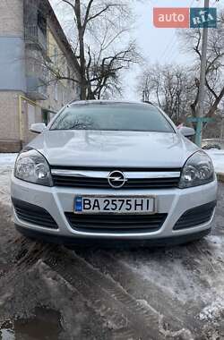 Універсал Opel Astra 2005 в Світловодську