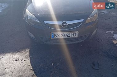 Универсал Opel Astra 2011 в Красилове
