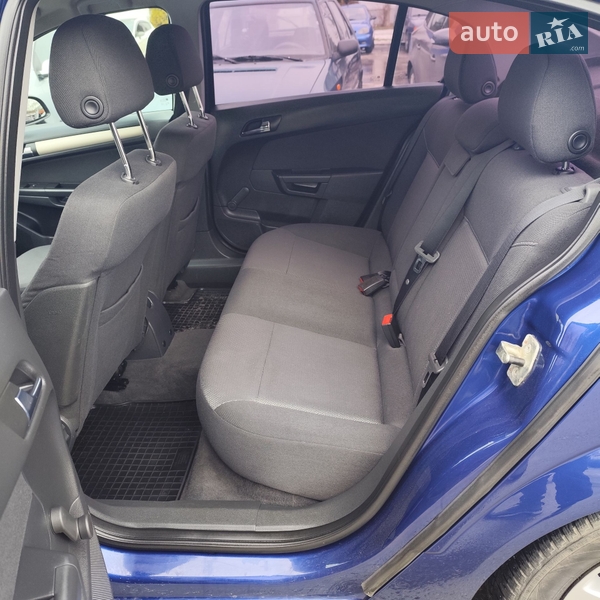 Седан Opel Astra 2009 в Белой Церкви