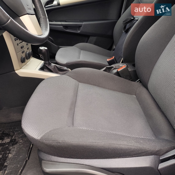 Седан Opel Astra 2009 в Белой Церкви