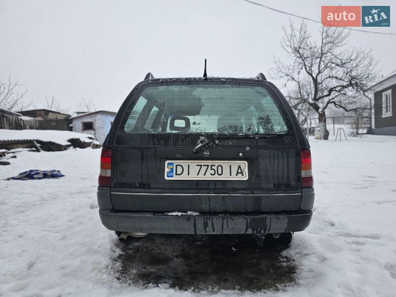 Універсал Opel Astra 1992 в Шаргороді