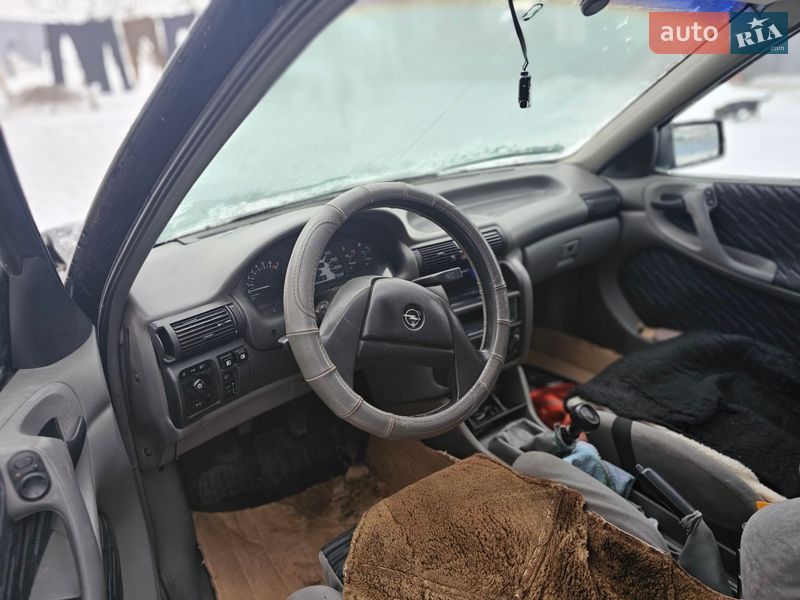 Універсал Opel Astra 1992 в Шаргороді